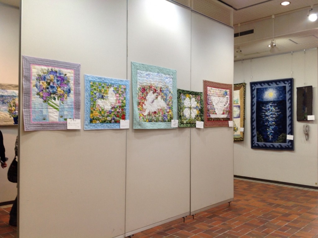Kawasaki Exhibition 2016 | Watercolor Quilts at QuiltWatercolor.com